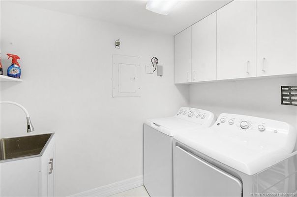Interior, Washer