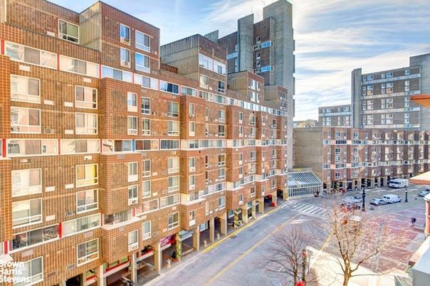 Exterior, Facade, Condo Building