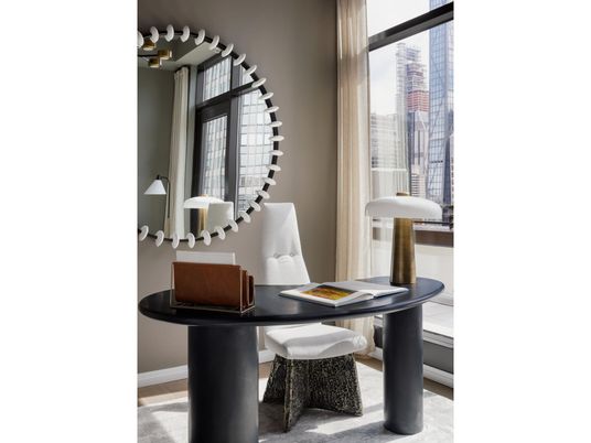 Home Office, Interior