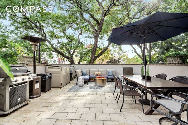 Exterior, Hot Tub