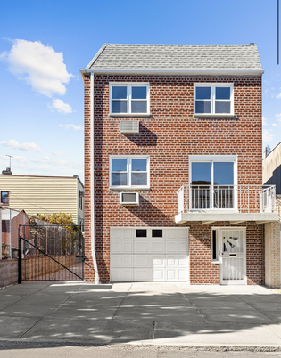 Attached, Exterior, Facade, Brick Facade, Rowhouse