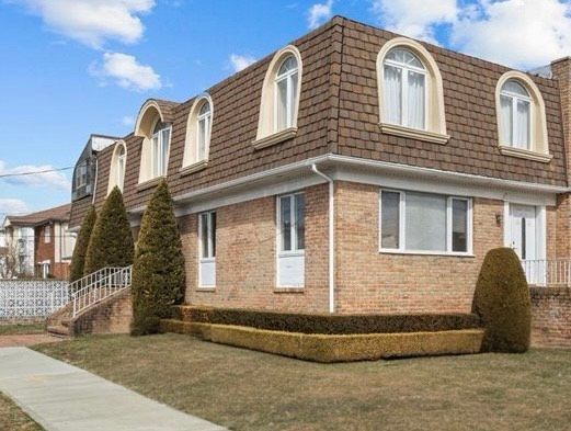 Exterior, Facade, Brick Facade, Cape Cod