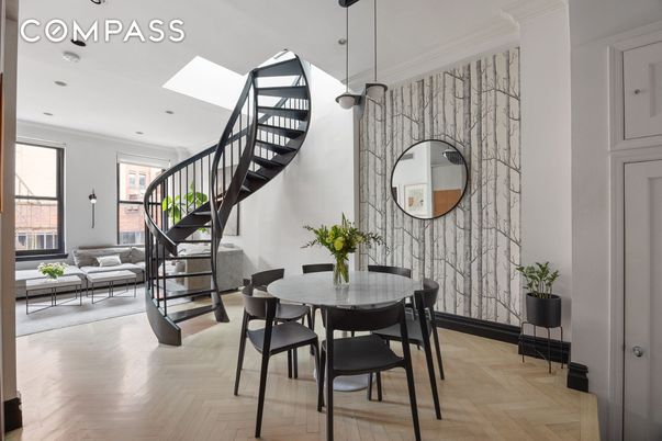 Dining room, Interior, Living room, Pendant Lights, Recessed Lighting, Wood Texture Flooring
