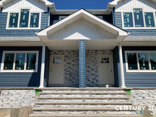 Exterior, Facade, American Craftsman