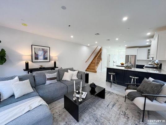 Interior, Kitchen, Living room, Recessed Lighting, Stainless Steel Appliances