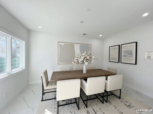 Dining room, Interior, Marble, Recessed Lighting