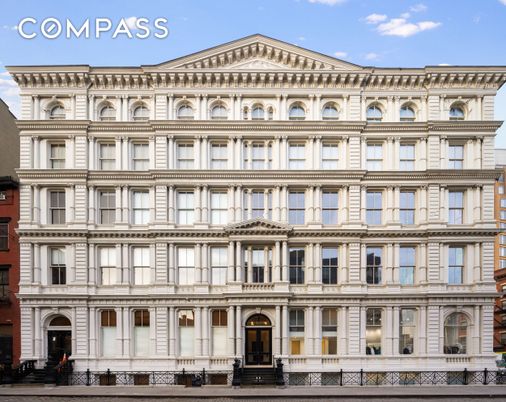 Exterior, Facade, Chicago School