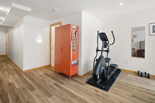 Fitness Equipment, Interior, Recessed Lighting, Wood Texture Flooring