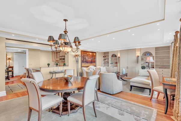 Chandelier, Dining room, Interior, Living room, Recessed Lighting, Wood Texture Flooring