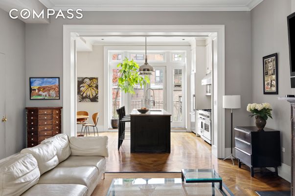 Interior, Living room, Pendant Lights, Recessed Lighting, Wood Texture Flooring