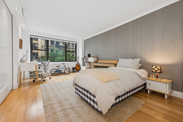Bedroom, Home Office, Interior, Recessed Lighting, Wood Texture Flooring