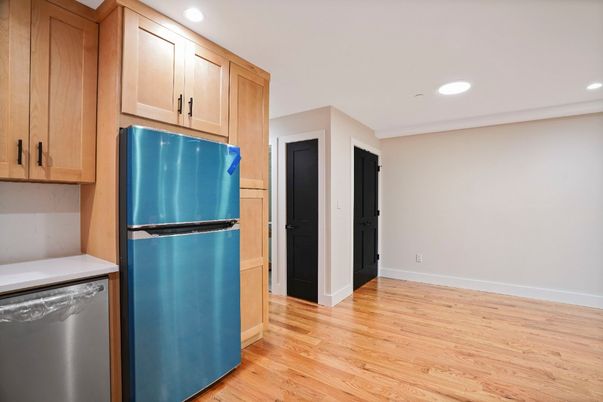 DE Listing image placeholder