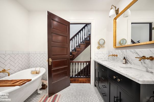Bathroom, Free Standing Baths, Interior