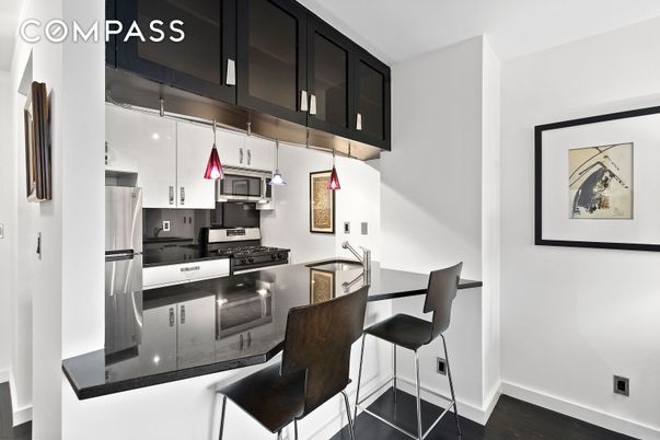 Interior, Kitchen, Pendant Lights, Stainless Steel Appliances
