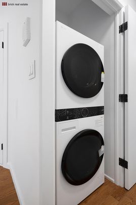 Interior, Utility Closets, Washer, Wood Texture Flooring