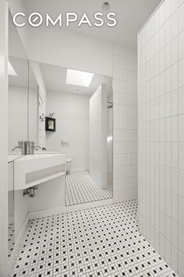Bathroom, Interior, Recessed Lighting
