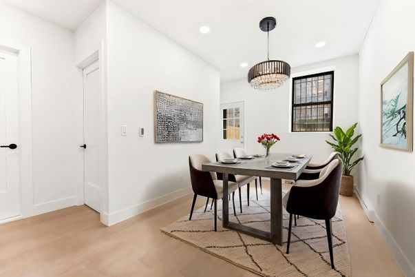 Chandelier, Dining room, Interior, Recessed Lighting, Wood Texture Flooring