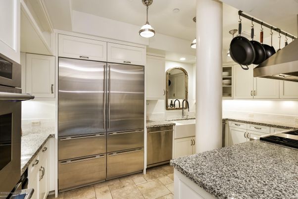 Interior, Kitchen, Pendant Lights, Stainless Steel Appliances
