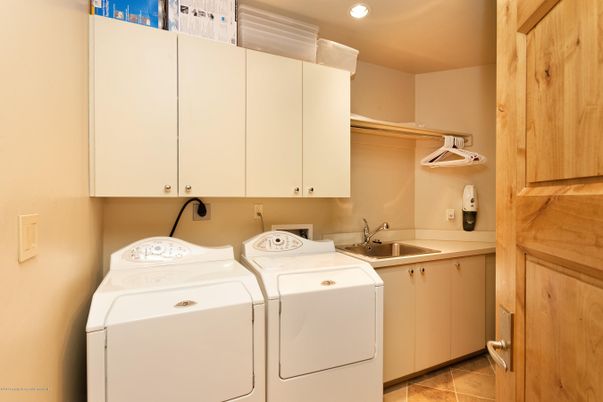 Interior, Recessed Lighting, Washer
