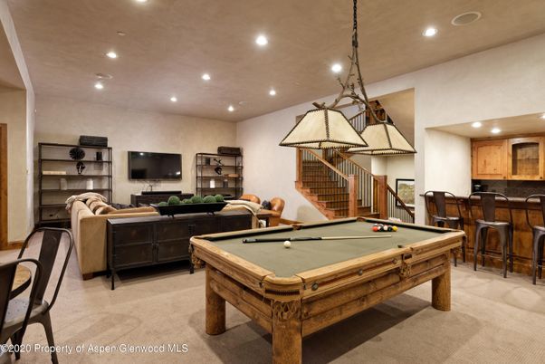 Billiard Table, Game Room, Interior, Living room, Pendant Lights, Recessed Lighting