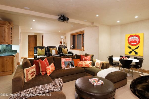 Dining room, Interior, Living room, Recessed Lighting