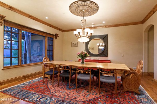 Chandelier, Dining room, Interior, Recessed Lighting, Wood Texture Flooring