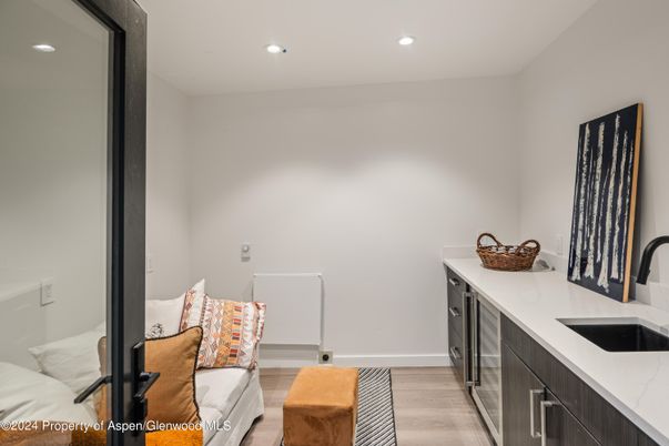 Interior, Recessed Lighting, Wood Texture Flooring