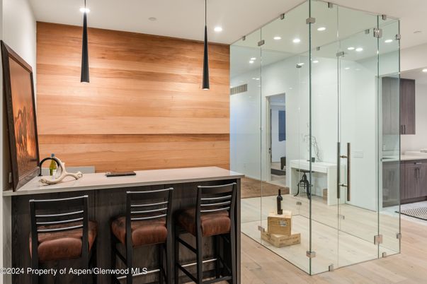 Interior, Recessed Lighting, Wood Texture Flooring
