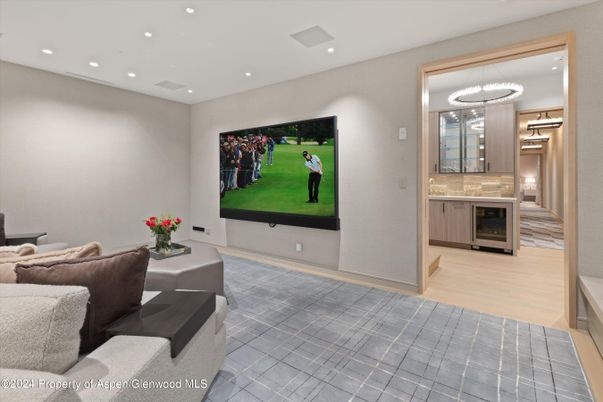 Interior, Pendant Lights, Recessed Lighting, Wood Texture Flooring