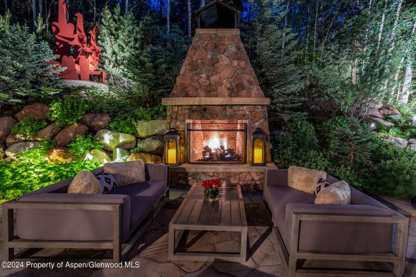 Exterior, Fireplace