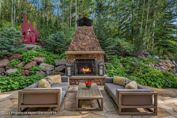 Exterior, Fireplace