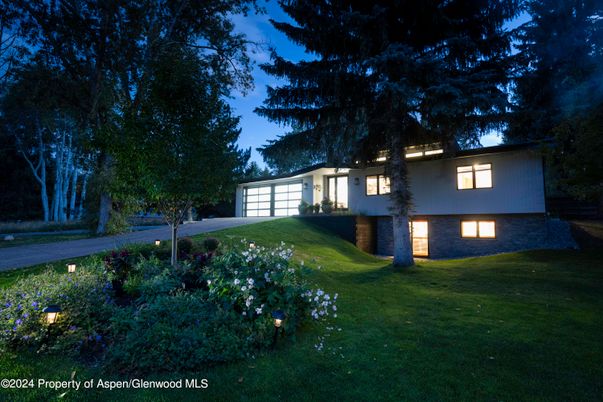 Attached, Backyard, Exterior, Facade, Brick Facade, Raised Ranch
