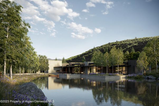 Exterior, Lake