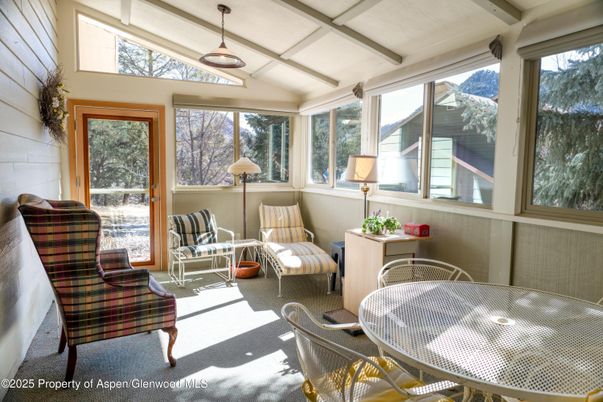 Dining room, Interior, Living room, Sun Room