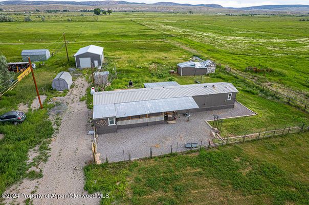 Exterior, Drone