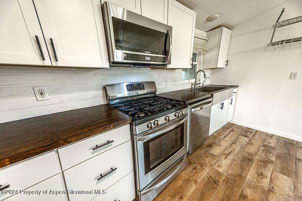 Interior, Kitchen, Stainless Steel Appliances, Wood Texture Flooring