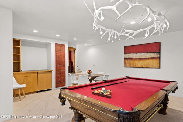 Billiard Table, Game Room, Interior, Recessed Lighting
