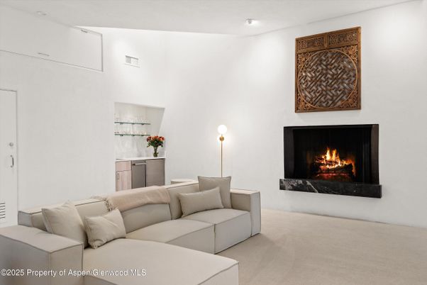 Fireplace, Interior, Living room, Recessed Lighting
