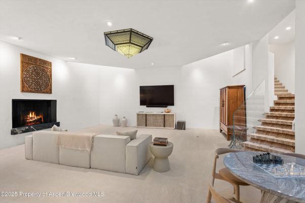 Fireplace, Interior, Living room, Recessed Lighting