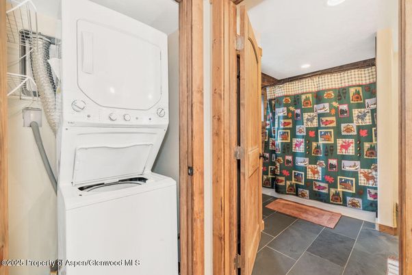 Interior, Recessed Lighting, Utility Closets, Washer