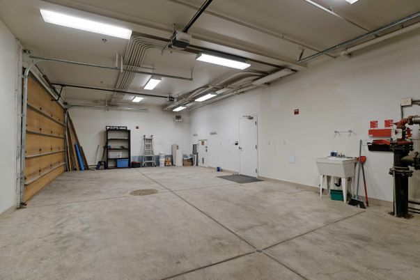 Garage, Interior