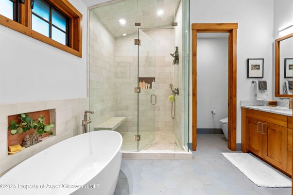 Bathroom, Free Standing Baths, Glass Shower, Interior, Recessed Lighting