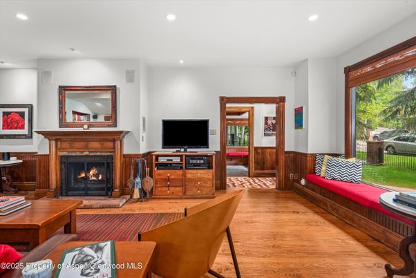Fireplace, Interior, Living room, Recessed Lighting, Wood Texture Flooring