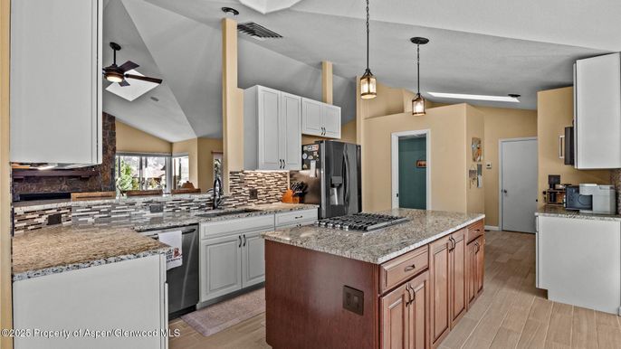 Interior, Kitchen, Pendant Lights, Wood Texture Flooring