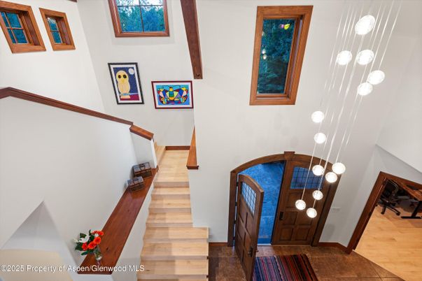 Interior, Pendant Lights, Wood Texture Flooring