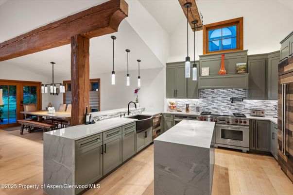 Dining room, Interior, Kitchen, Pendant Lights, Stainless Steel Appliances, Wood Texture Flooring