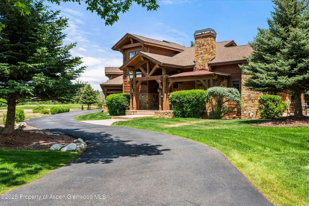 Backyard, Exterior, Facade, Log Home