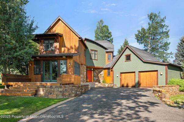 Attached, Exterior, Facade, Log Home