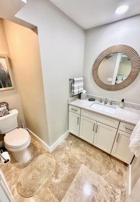 Bathroom, Interior, Recessed Lighting