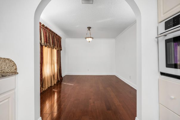 Empty room, Interior, Pendant Lights, Wood Texture Flooring